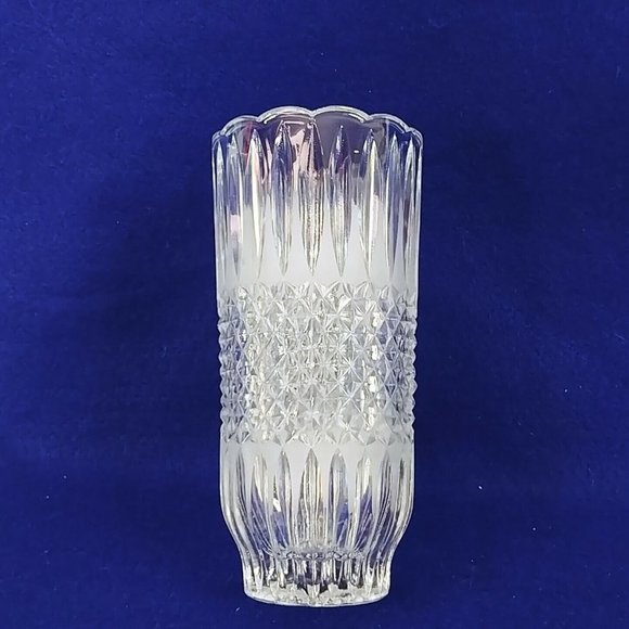 Vase Pressed Glass Diamond Cut Frosted Ridge Pattern Scalloped Rim 8.25" Tall - Picture 5 of 10